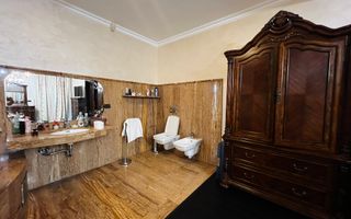 Vila cu 7 camere - Dumbravita - Zona Cora - Poză 9