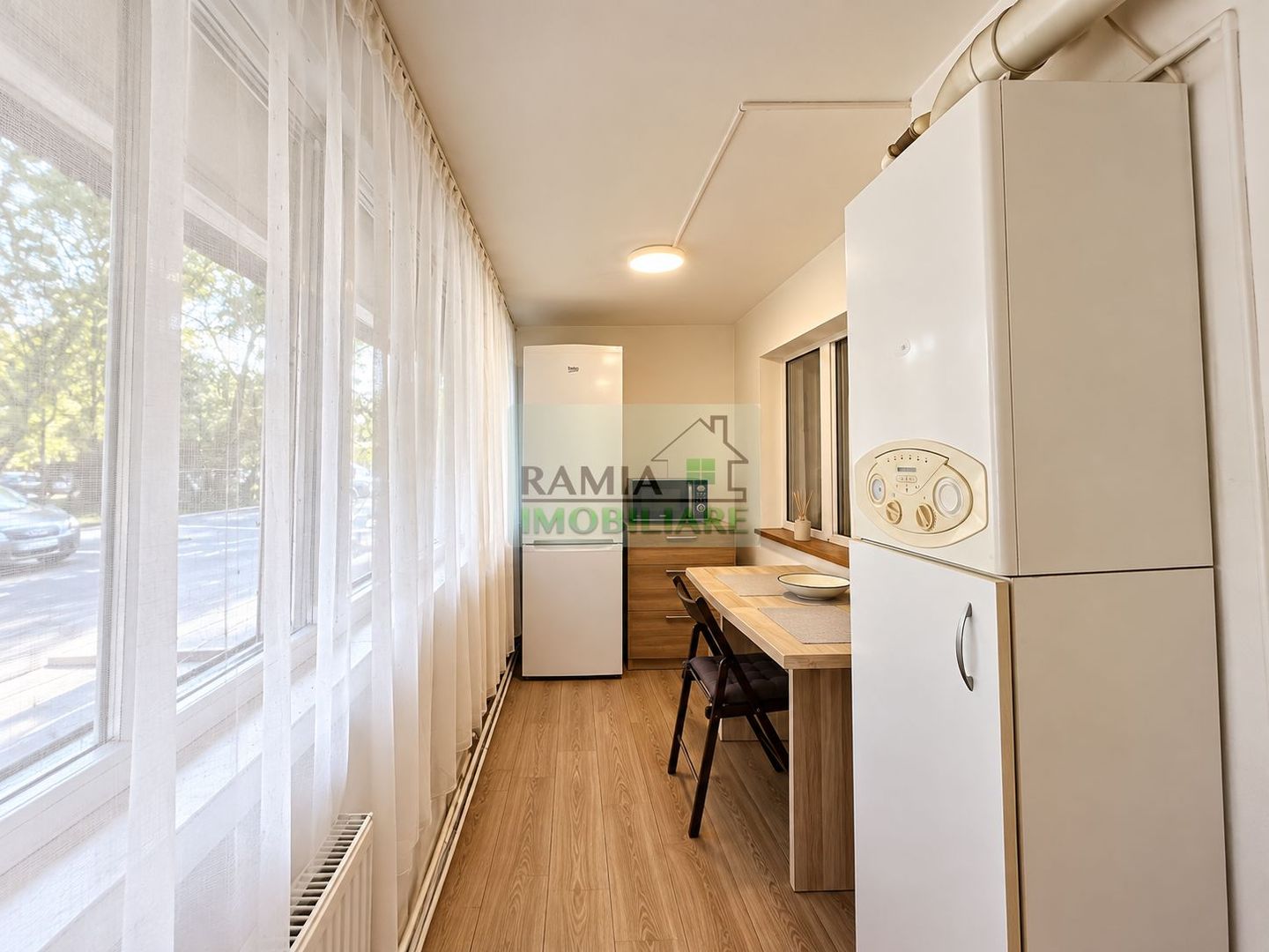 Garsonieră , balcon și beci – mobilată și utilată - Poză 2