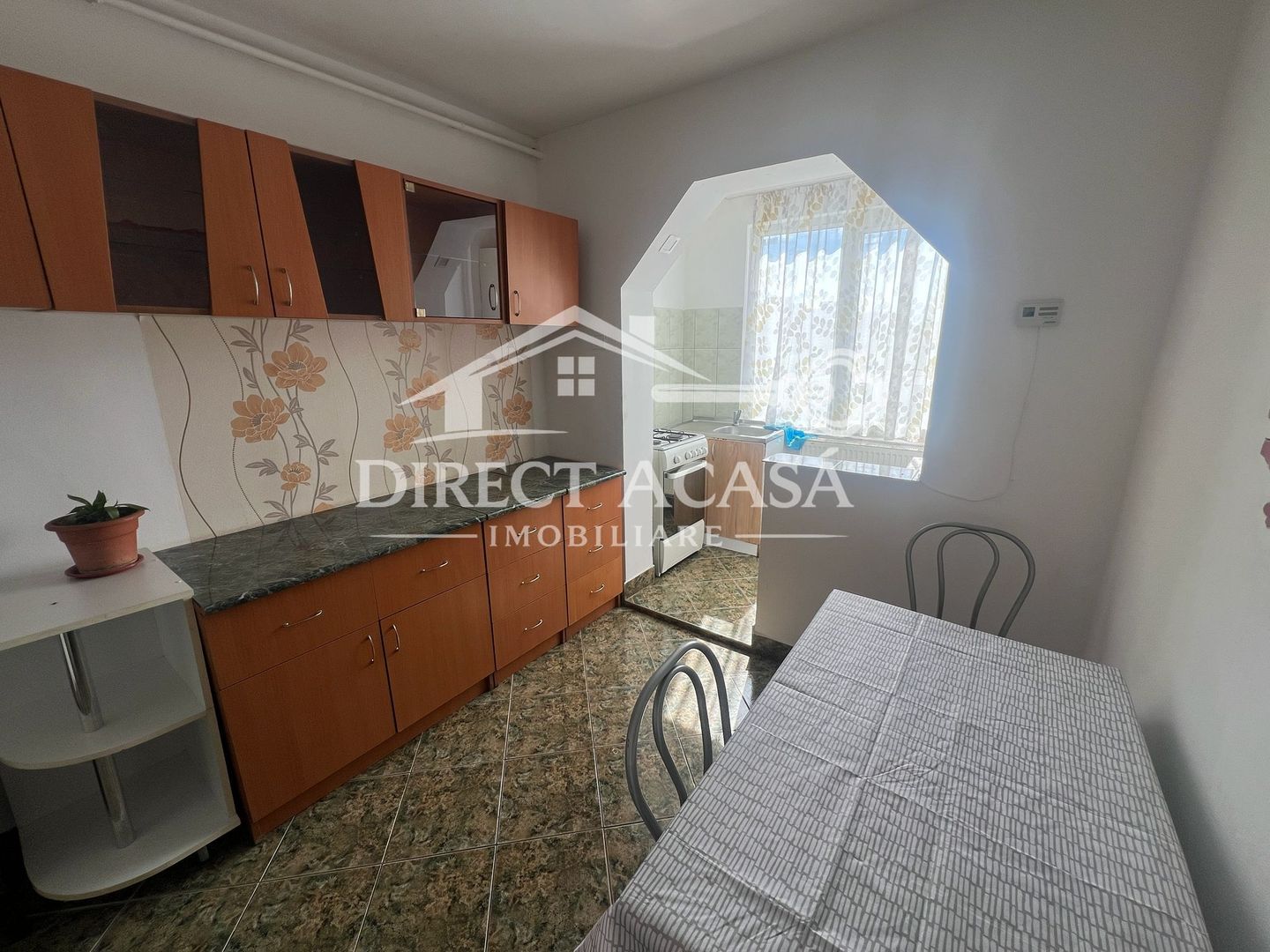 Apartament 2 camere spatios, luminos - Tudor - balcon,camara si debara - Poză 5