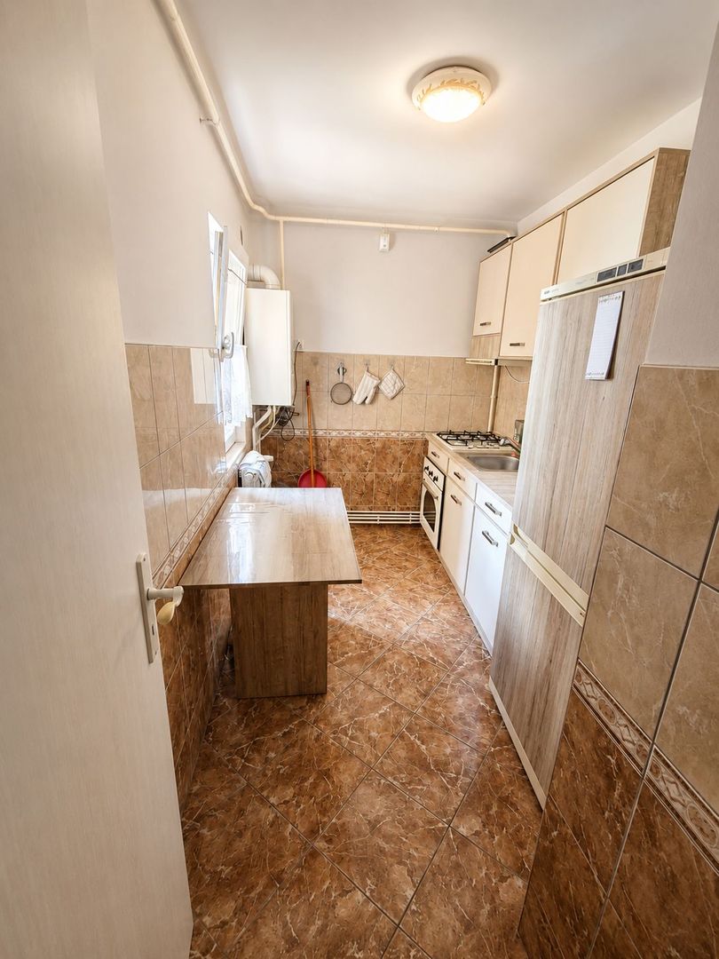 Dâmbovița – Piața Flavia | 1 Cameră | Decomandat | Centrală proprie | Etaj 2 - Poză 3