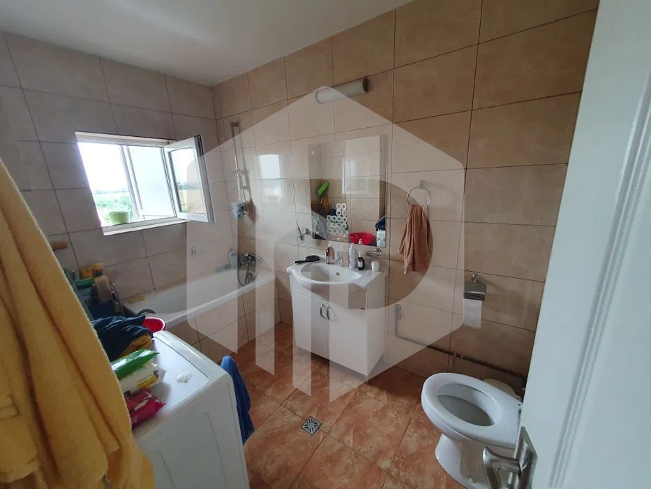 Garsoniera | 41mpu | Etaj 1 | Zona Tilisca | Utilata | Balcon |Camara - Poză 4