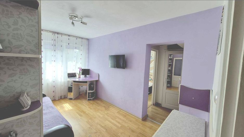 Apartament 2 camere, Cetate, et.3, renovat ,mobilat - Poză 2