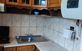 BRASADAS vinde garsoniera 24m la etajul 4/4 B-dul Closca. - Poză 7