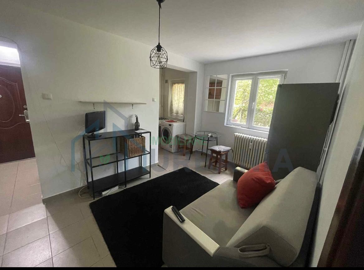 #, Apartament 2 cam Podu Ros/Cantemir - Poză 1