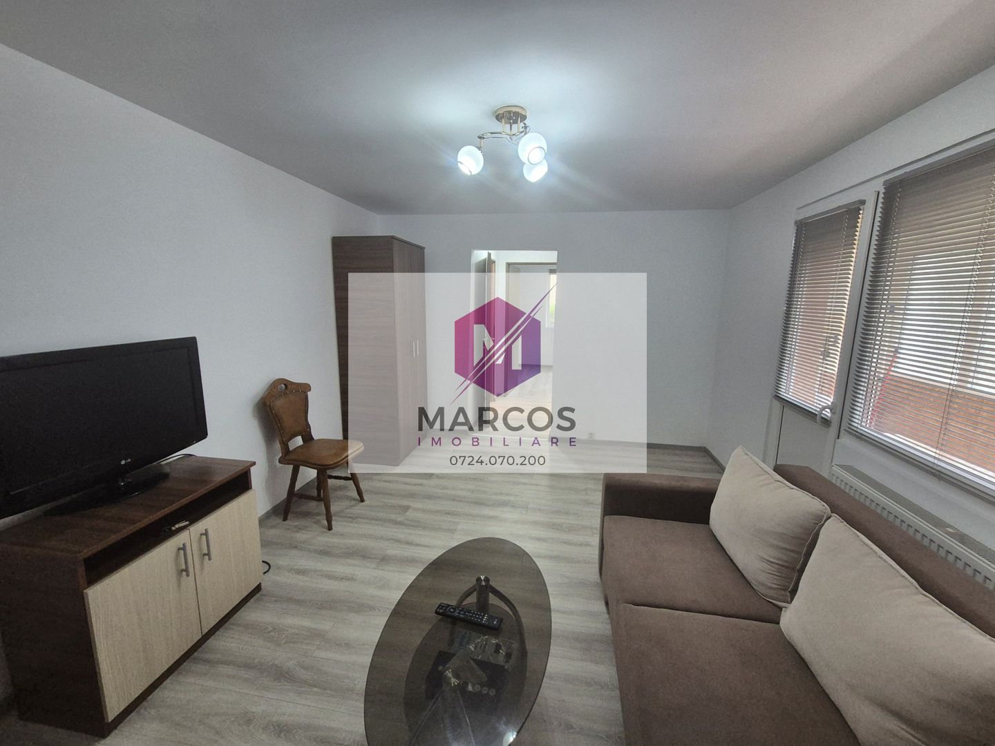 Vand apartament 2 camere, Moroasa 2 - Poză 1