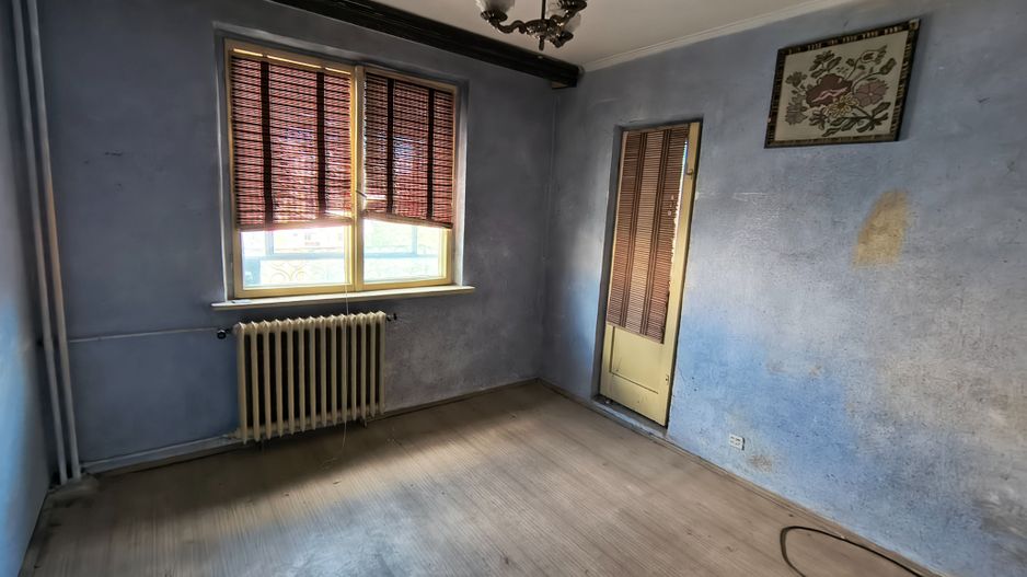 Apartament 3 camere semidecomandat Berceni - Poză 3