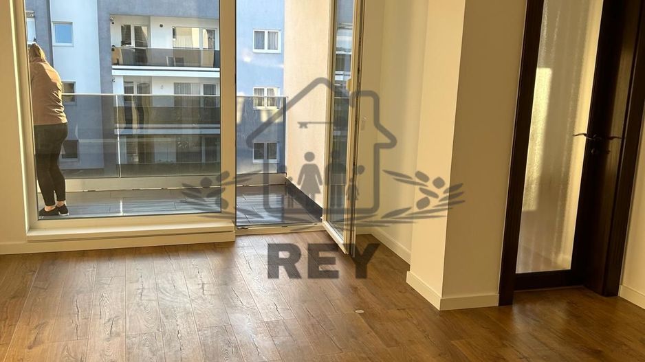 Apartament 3 camere de vânzare/balcon/parcare/ cartier Kogalniceanu - Poză 2