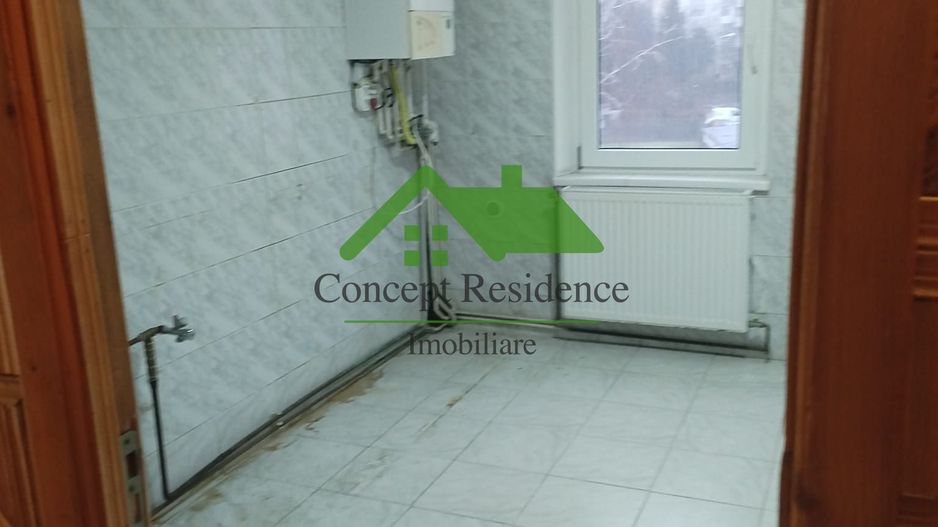 Ap 3 camere decomandat,etaj intermediar - zona Garii - Poză 1