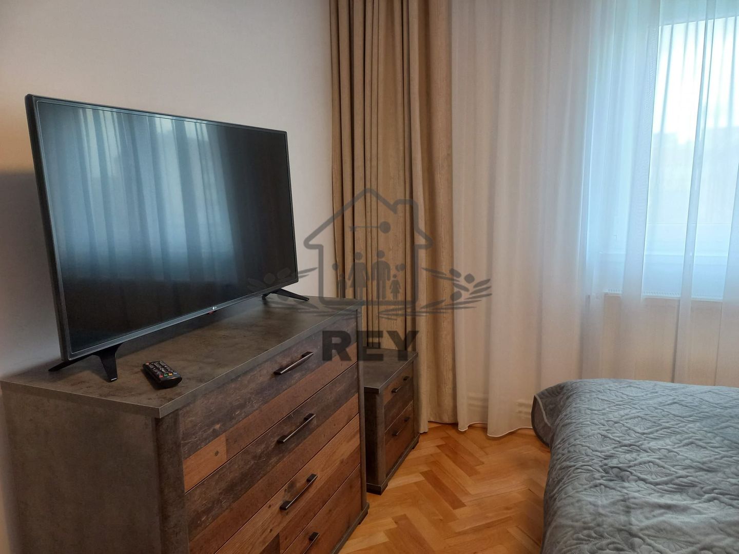 Apartament de închiriat 2 camere Str. Școala de Înot/Stadion - Poză 5