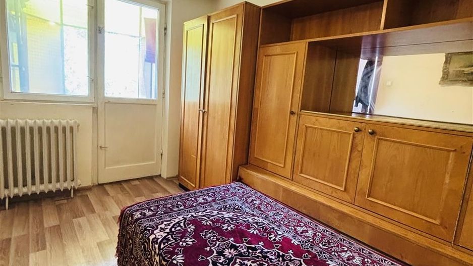 APARTAMENT CU 2 CAMERE SEMIDECOMANDAT ZONA NUFARUL - Poză 4