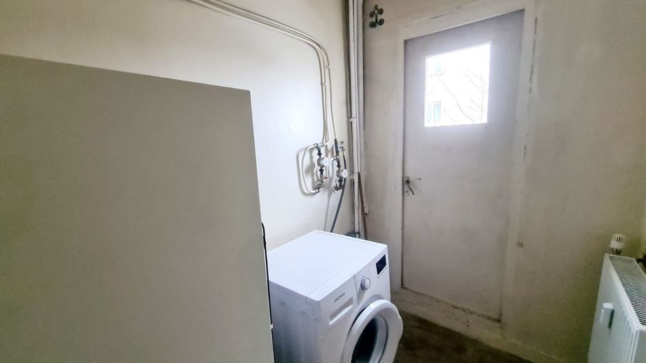 Apartament 3 camere / Zona Petrisor - Poză 4