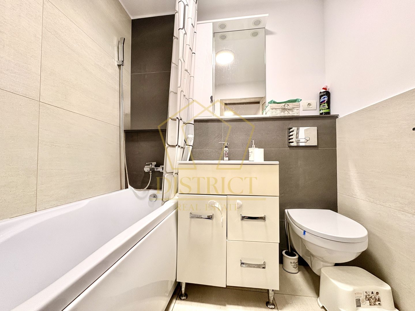 Apartament cu 2 camere, mobilat si utilat | Dâmbovița - Poză 9