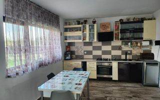 Casă de vânzare în Dancu, str. Dacia, Holboca – 180 mp utili, teren 530 mp - Poză 3
