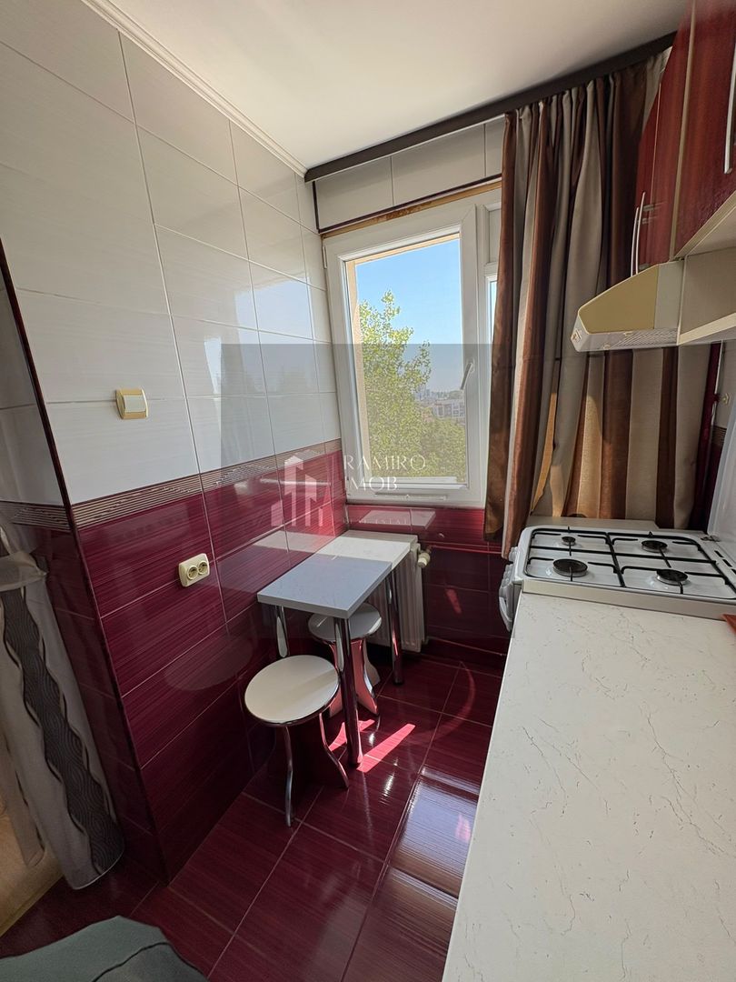 Garsoniera Turnu Magurele 10 minute metrou Aparatorii Patriei - Poză 9