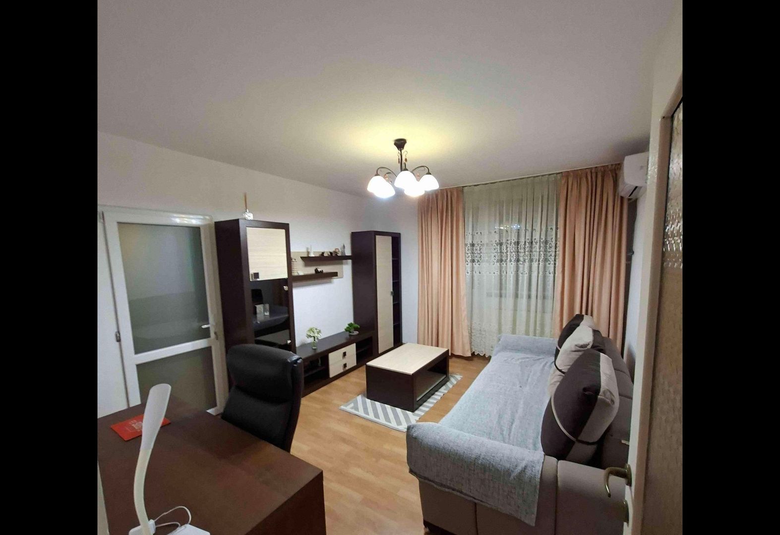 Vanzare Apartament 2 camere, 52 mp, etaj 2/10 – lipit de Parcul Moghioroș - Poză 1