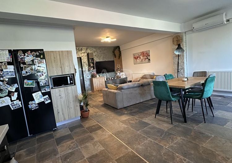 Apartament cu terasă panoramică – zona Vivo, Florești. - Poză 1