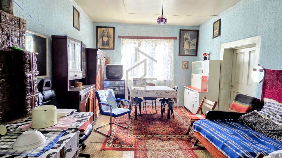 Casă de vânzare, 110 mp, 5 camere 1200mp teren , sat Voivodeni - Poză 2