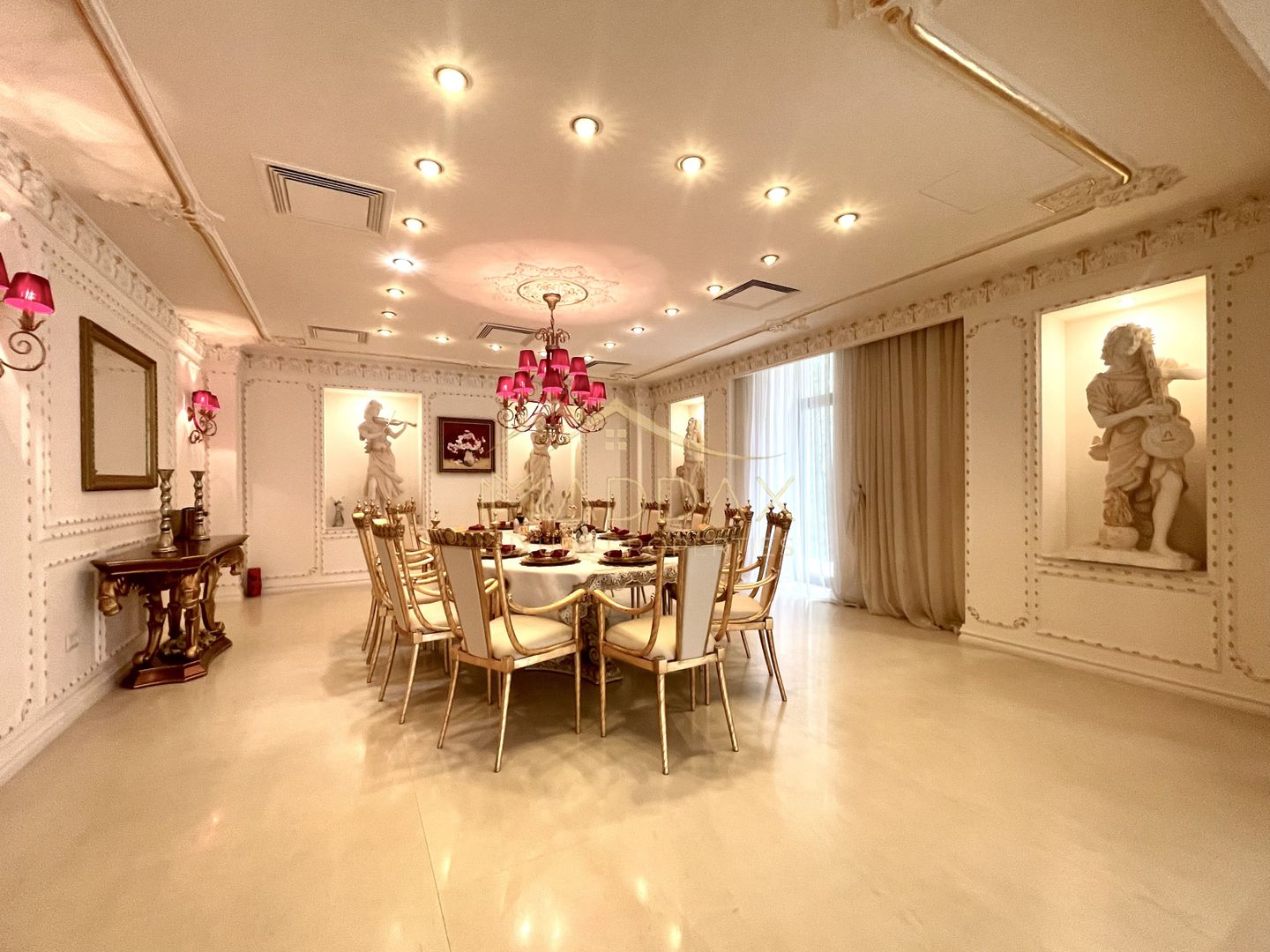 Impressive Villa *1500 SQM usable* 2613 SQM land / Open to the lake - Poză 17