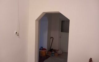 Ag EUROPA vinde casa cu camere si teren 7.2 ari în zona Closca. - Poză 4