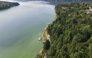 🏡 Casă/Cabană pe malul Lacului Bicaz,  ciubăr&saună - Poză 3