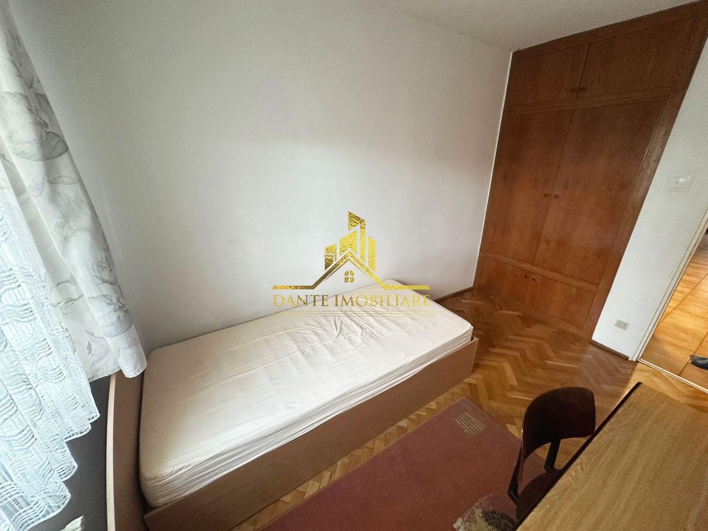 3 camere, decomandat, mobilat modern, balcon, Manastur - Poză 4