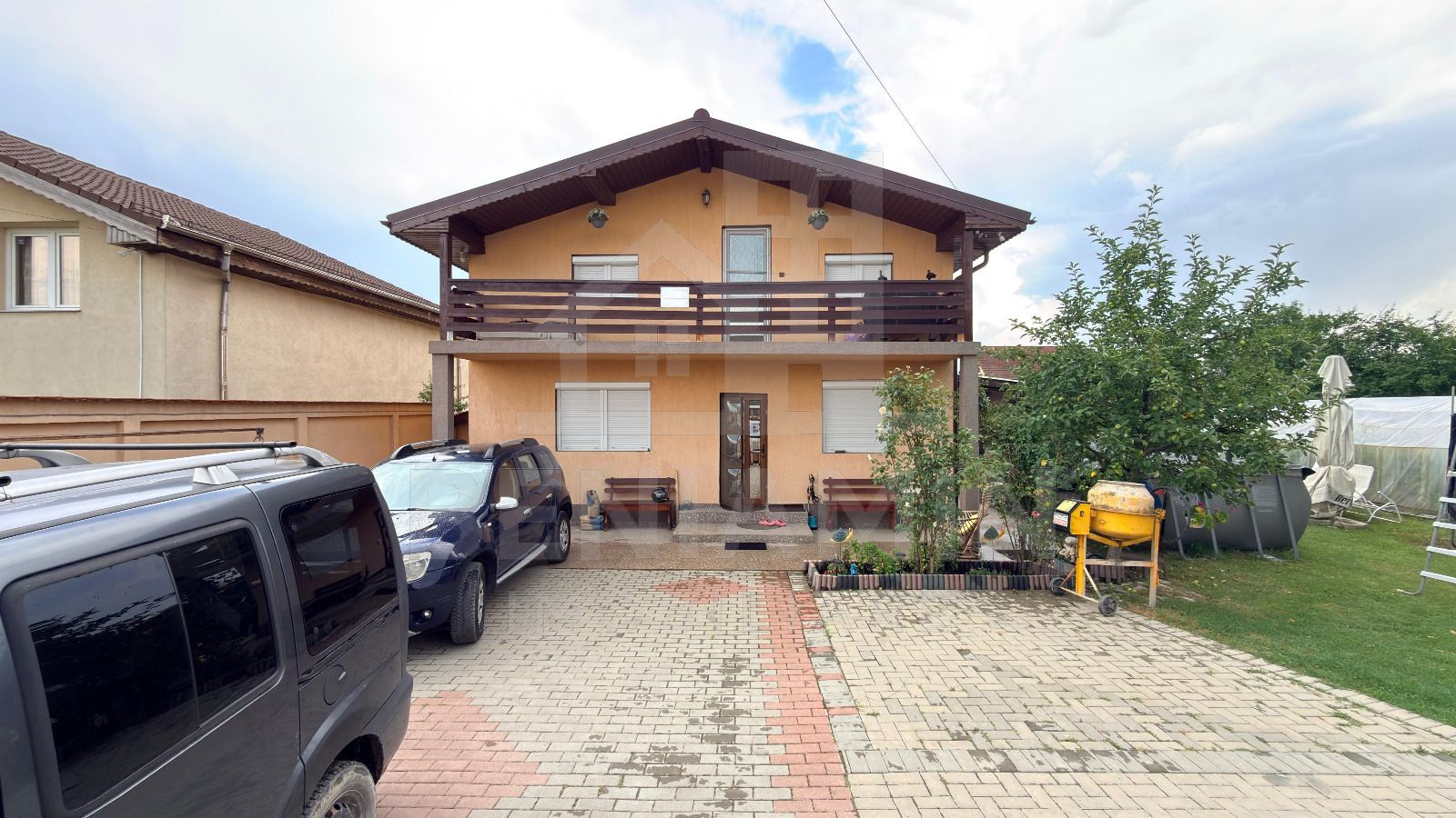 Casa 4 Camere - Curte Mare - Zona Linistita Popoveni - Poză 1