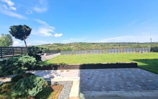 Casa cu piscina interioara si proveliste catre CETATE - Poză 17