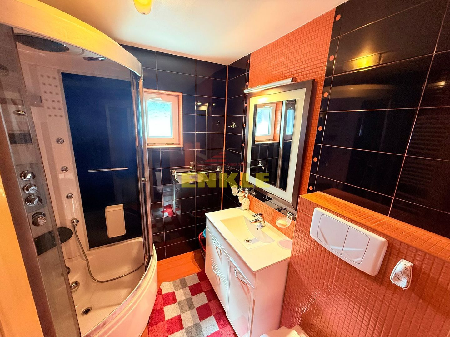 De vanzare apartament cu 3 camere, zona Mall. - Poză 10