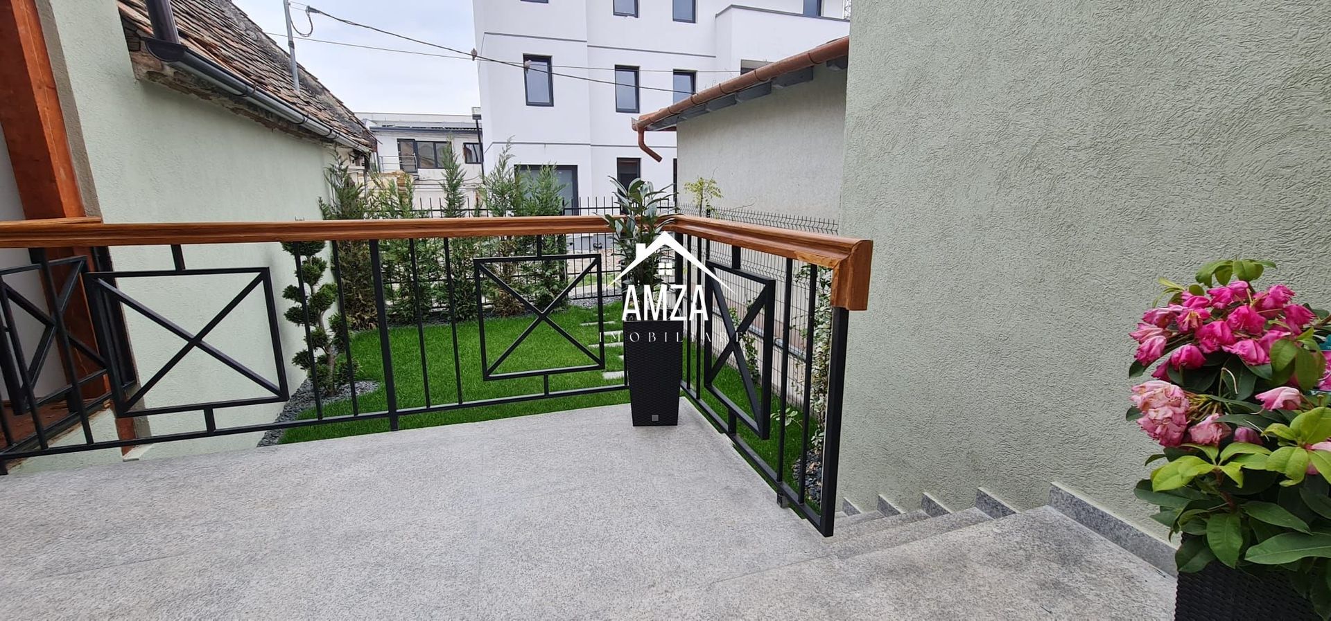 Vila spațioasă și elegantă de vânzare la intrarea în cartierul Turnișo - Poză 30