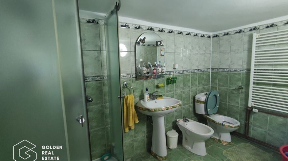 Casa din caramida in centrul Lipovei, 880 teren - Poză 4