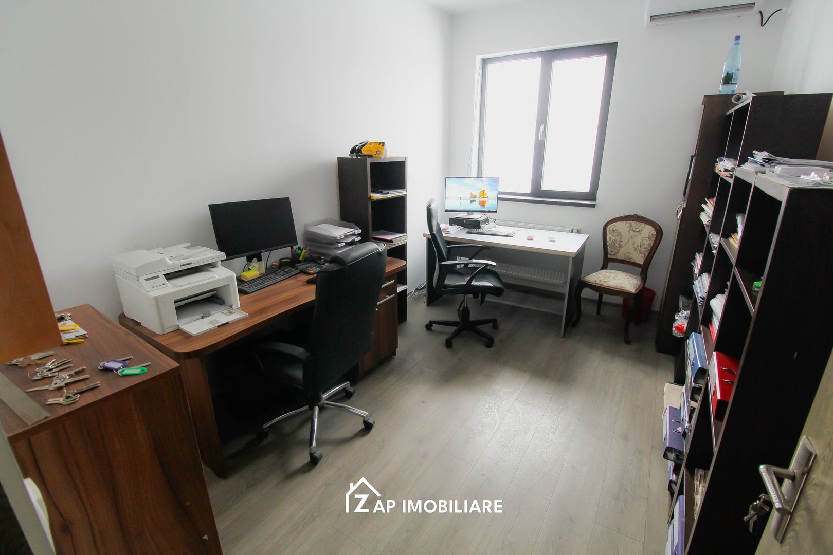 Spatiu de Birouri 100 mp - Renovat - Poză 4