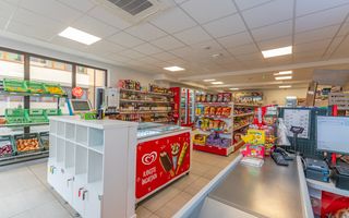 Spatiu comercial de vanzare cartier Tractorul (zona noua) - Poză 4