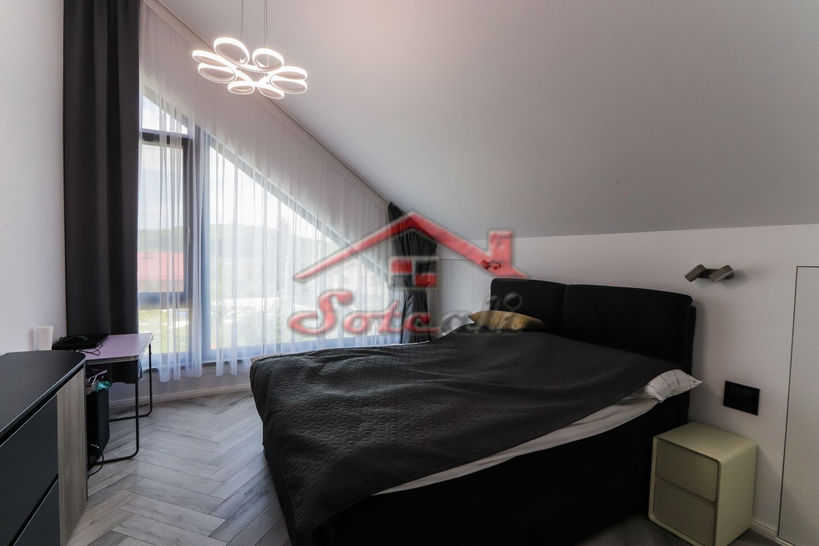 VILĂ MODERNĂ DE LUX CU PISCINĂ, FOTOVOLTAICE ȘI FOIȘOR – BREAZA - Poză 20