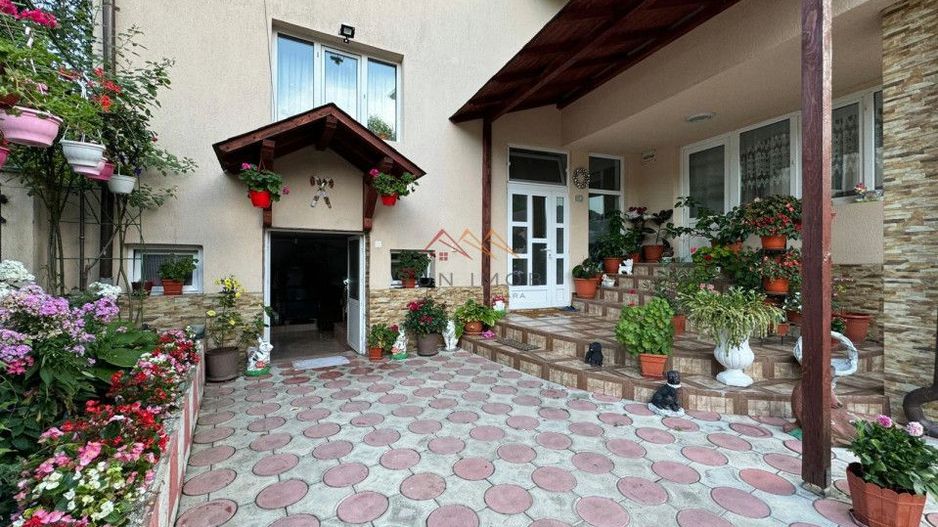 Casa 4 camere, anexe, recent renovata, foisor, teren 781mp, Izvoru, DB - Poză 17