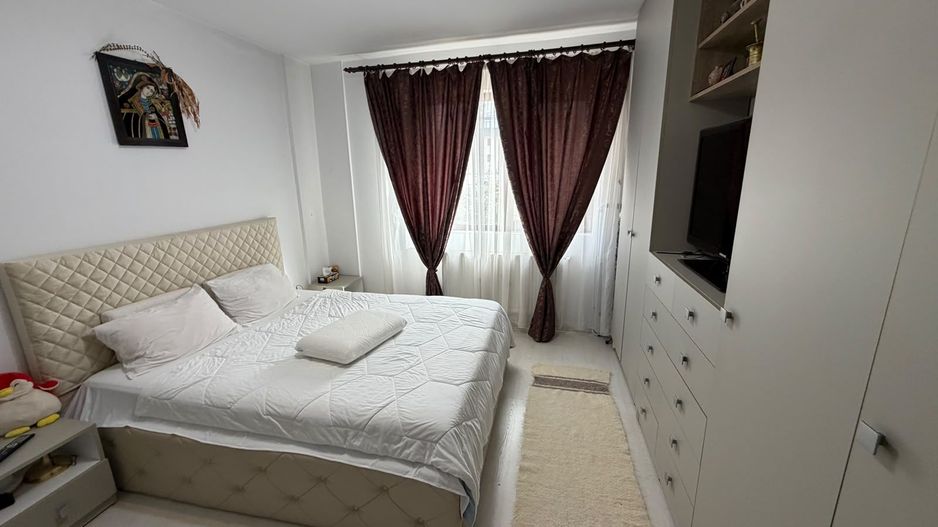 AP. 3 CAMERE - CURTE 77 MP, PARCARE INCLUSA, MOBILAT MODERN, COMIS 0% - Poză 2