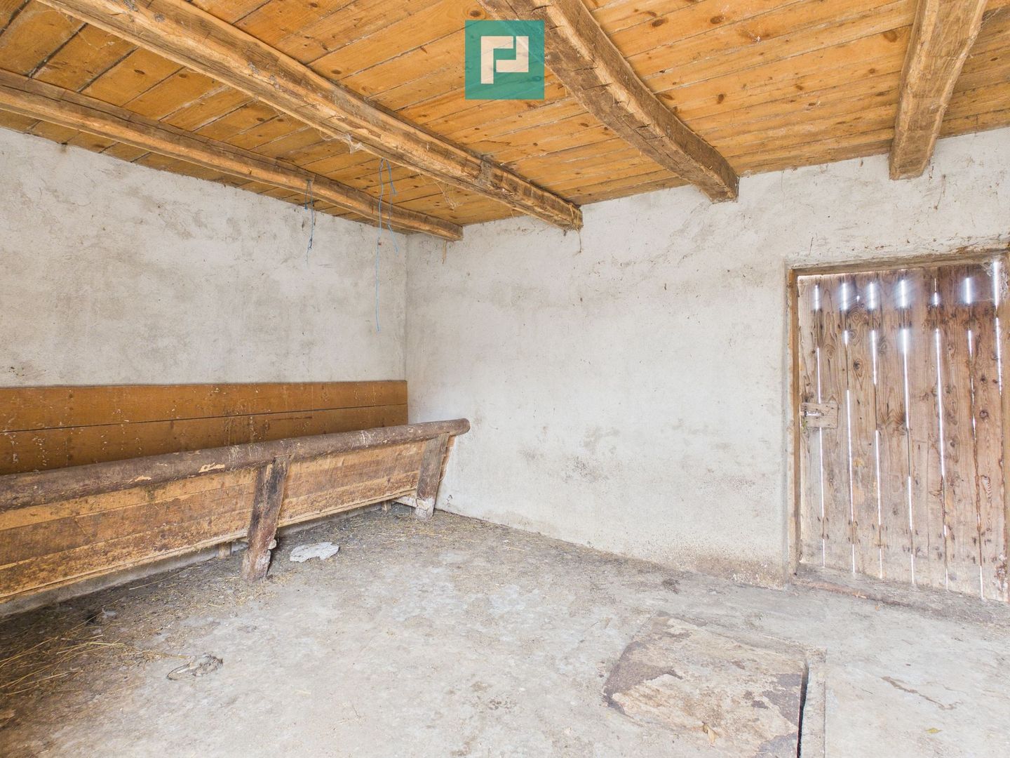 Casă modestă cu 3 camere de renovat în Mișca - Poză 10