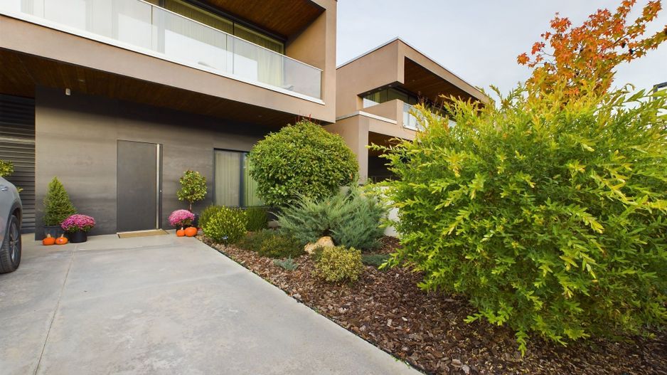 Casă cu eficiență energetică și dotări Premium în Voluntari - Poză 1