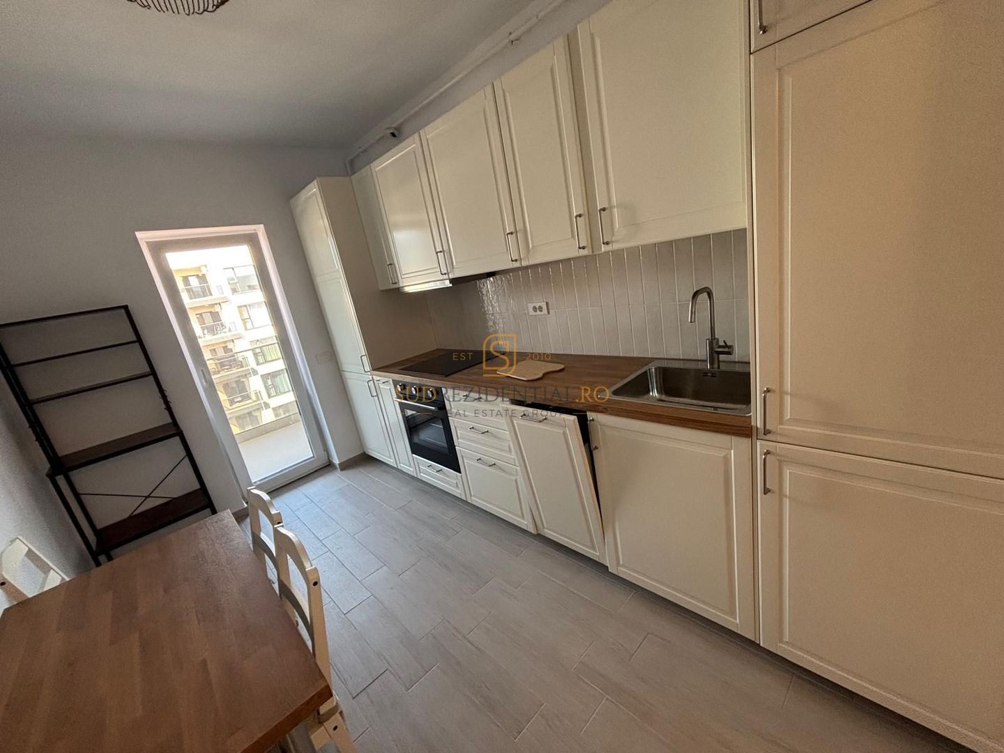 De închiriat apartament 2 camere,The Grand Kristal Residence, Sector 4 - Poză 11