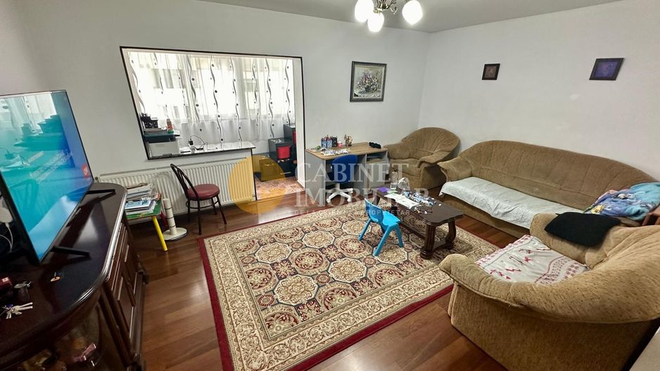 Ap. 3 Camere Decomandat - Zona Zimbru - Bloc 1989 - Poză 2