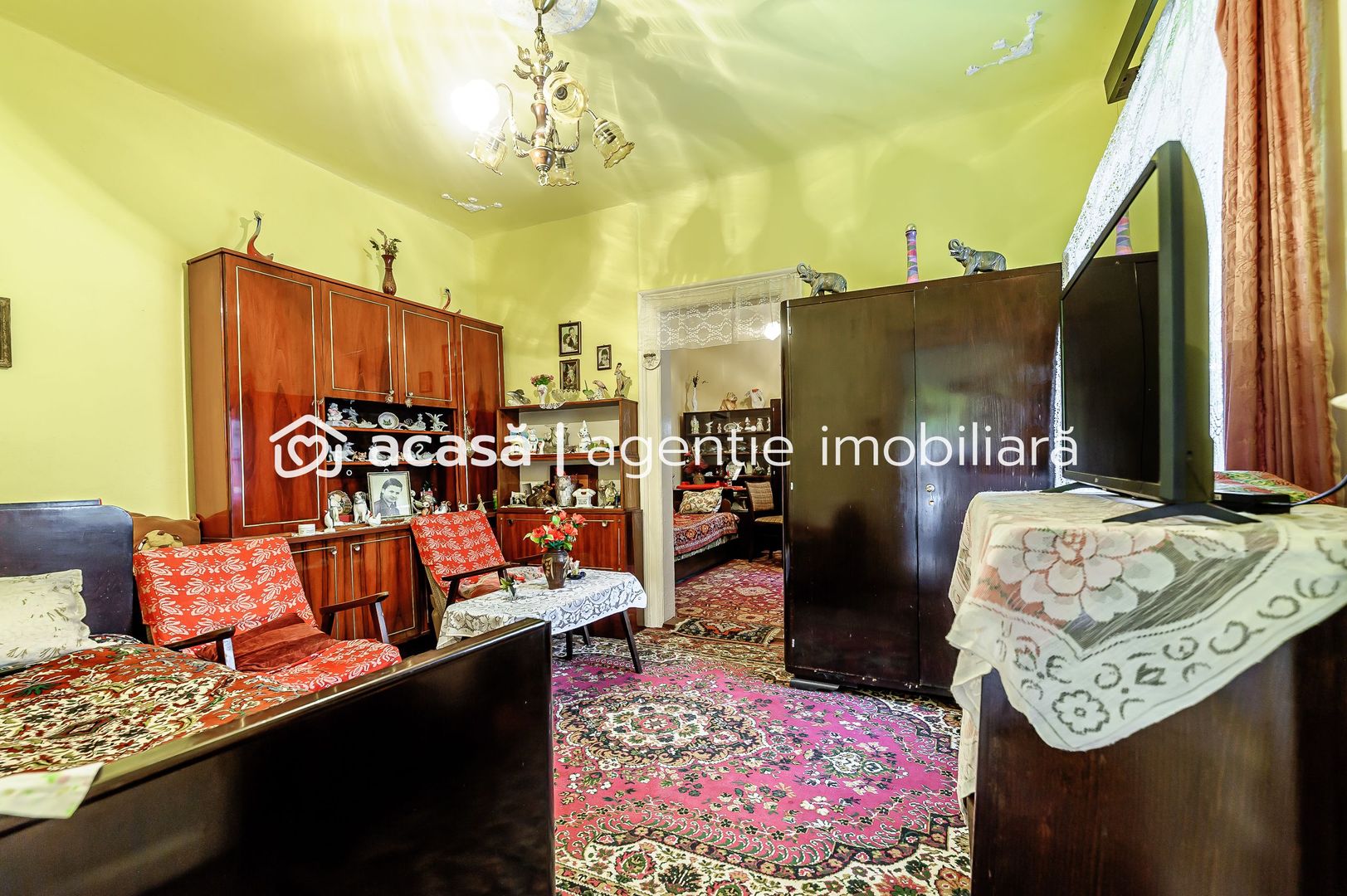 PRET NOU!!! Casa in Parneava - Poză 5