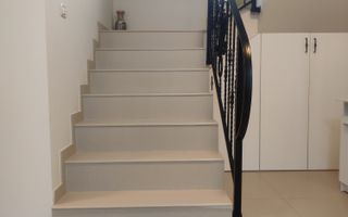 CASA  DEOSEBITA LA  SACALAZ IN SUPRAFATA DE 153 MP - Poză 17