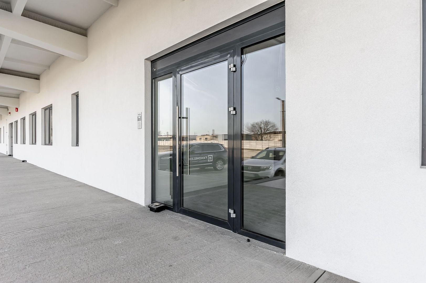 Birouri renovate de inchiriat în Poetului Business Park Arad - Poză 1