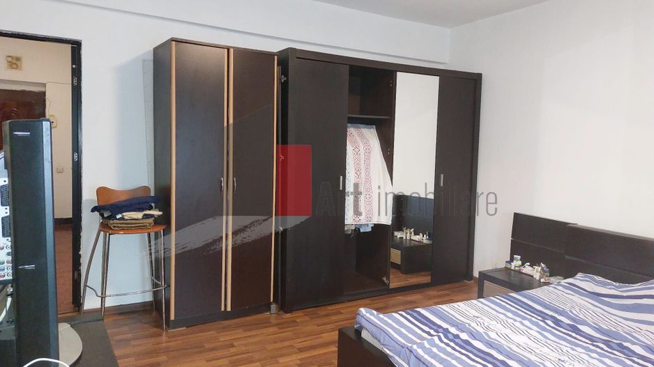Apartamentul "SUPERMETO", pozitie foarte buna, amenajat - Poză 4