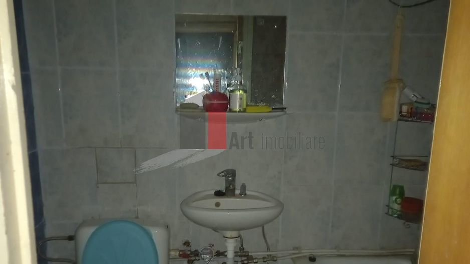 Vânzare apartament 3 camere - Poză 9