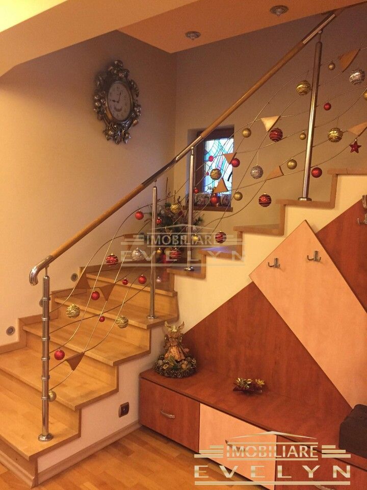 Vila de vanzare D+P+1 220 mp cu teren 300 mp, pret 285000 euro negociabil ! - Poză 2