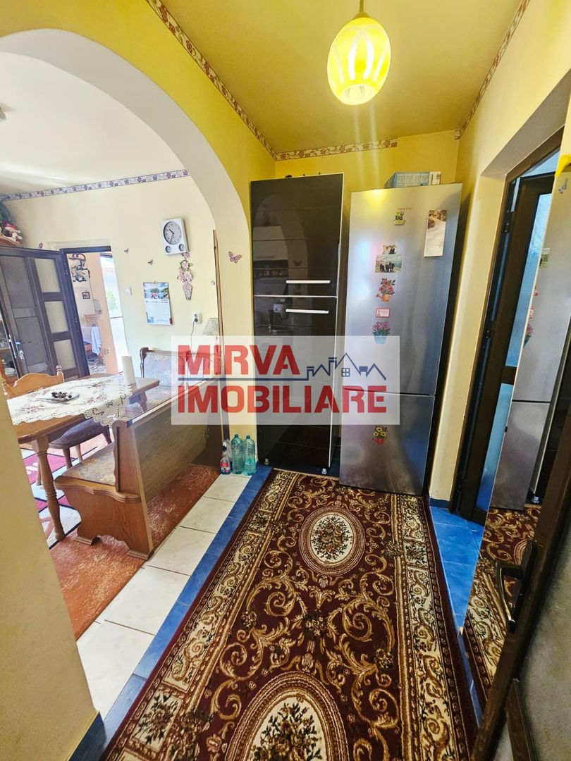 🏡 Casă spațioasă cu 9 camere în Strejnicu – pentru locuință, birouri - Poză 80