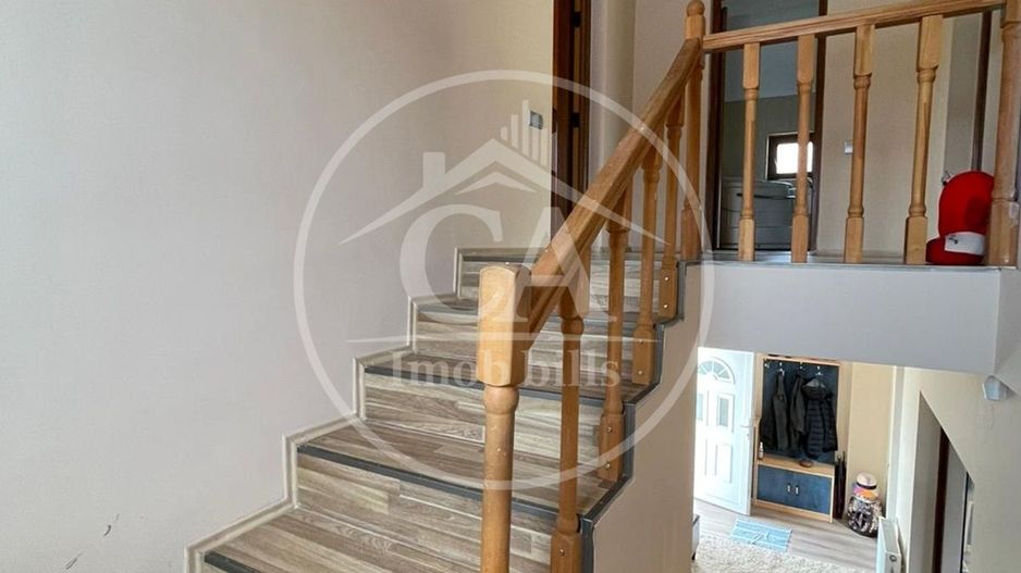 Casă de vanzare cu 3 camere în Cartierul Tineretului, Haieu, Bihor - Poză 14