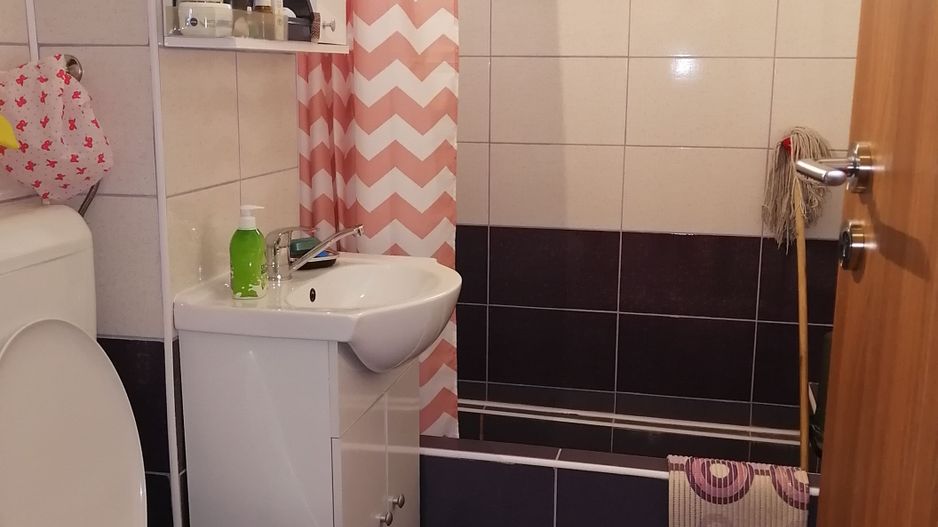 Inchiriere - 4 camere decomandat in Scriitorilor - Poză 9