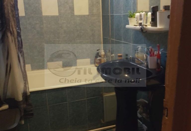 Apartament cu 3 camere SD-mobilat/utilat- 53 mp- Dacia-84.000 euro - Poză 8