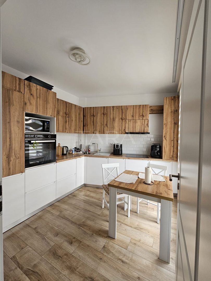 Apartament Modern cu 2 Camere în Zonă Semicentrală - Poză 1